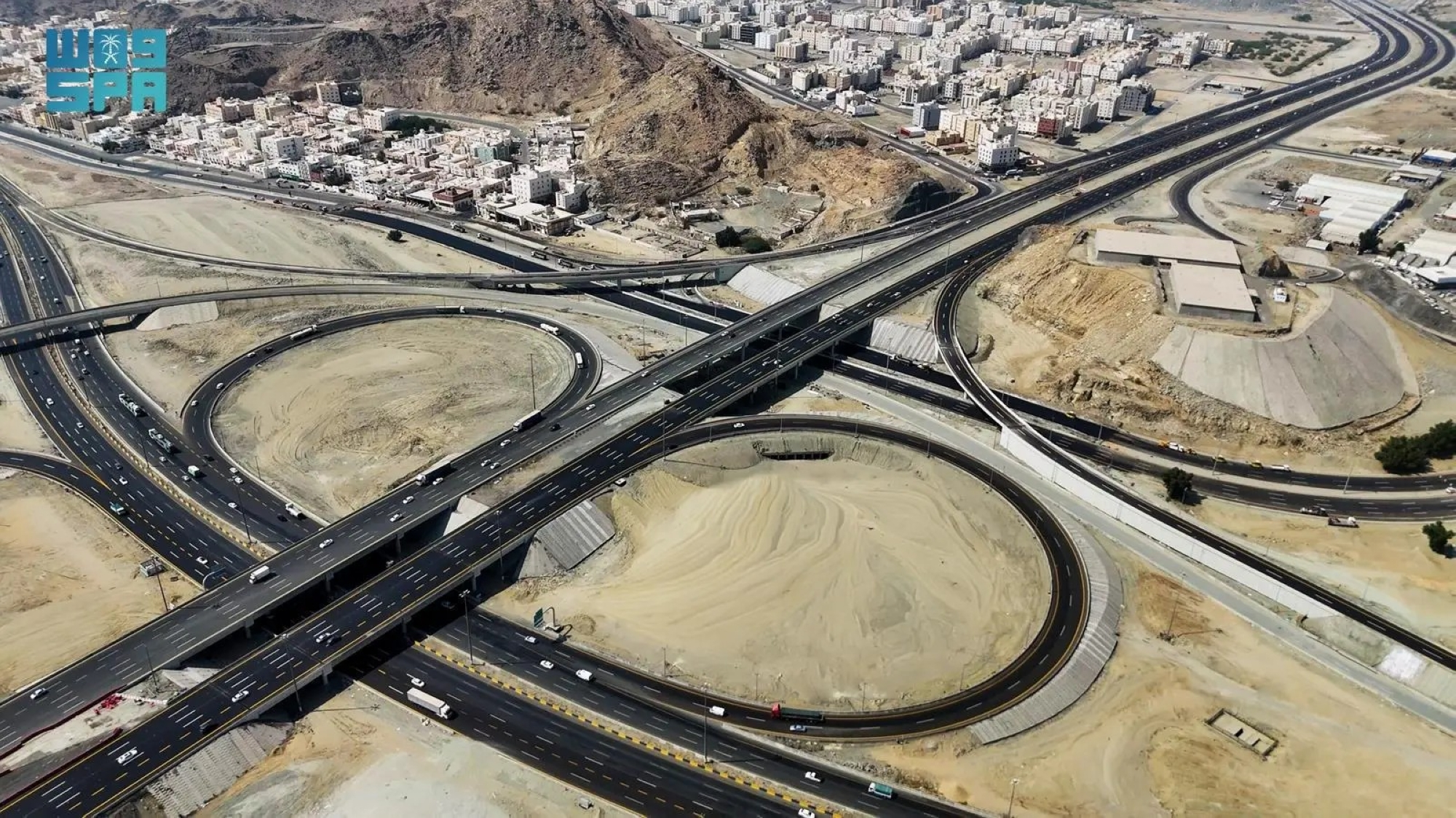 تشغيل تقاطع الدائري الرابع مع طريق السيل بمكة قبل الموعد