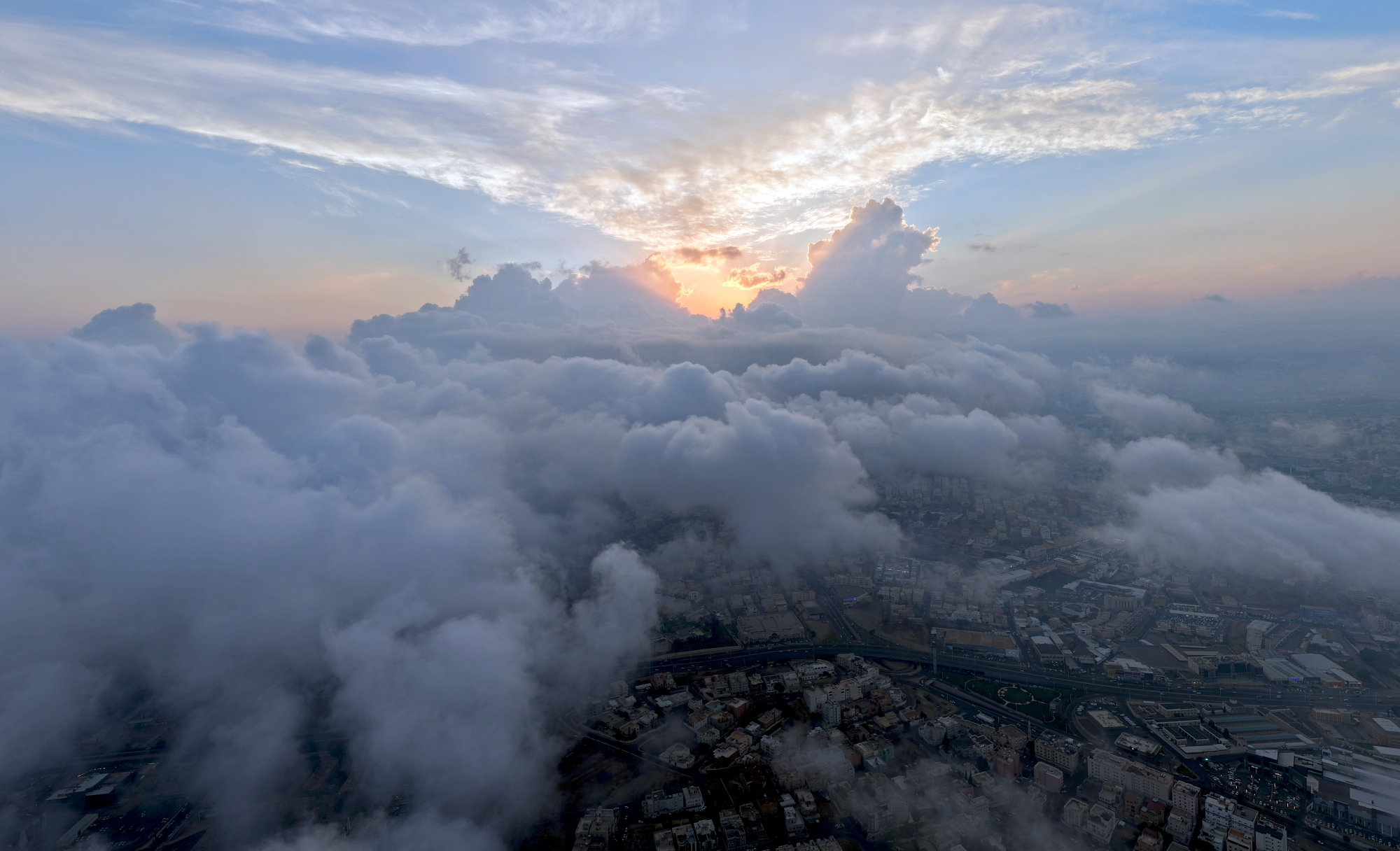 Weather forecast: Fog on the coasts of Mecca and the Eastern Province, and active winds